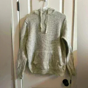 Men’s American Eagle Outfitters knit pull over hoodie size medium